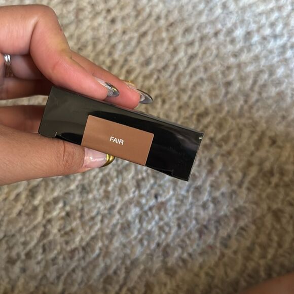 NWT Huda Beauty Tantour Contour And Bronzer Cream, Fair, .38 oz. - Picture 5 of 5